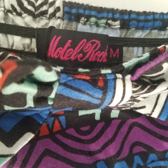 Multicolor Printed Skirt with Front Bow - Picture 3 of 8